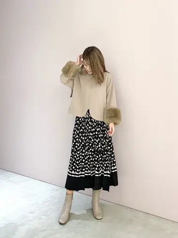 ORIGINATED IN GRACE CONTINENTAL yukimi yonee コーディネート画像