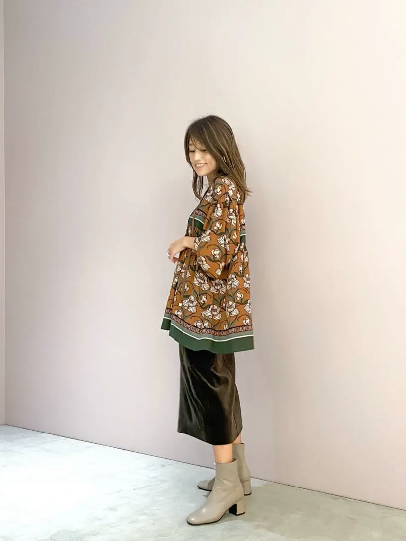 ORIGINATED IN GRACE CONTINENTAL yukimi yonee コーディネート画像