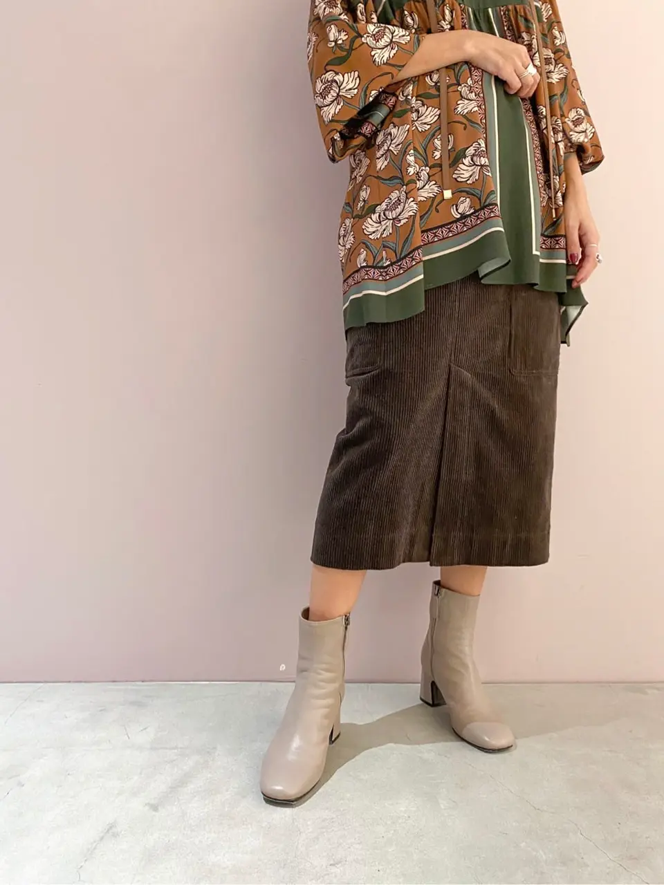 ORIGINATED IN GRACE CONTINENTAL yukimi yonee コーディネート画像