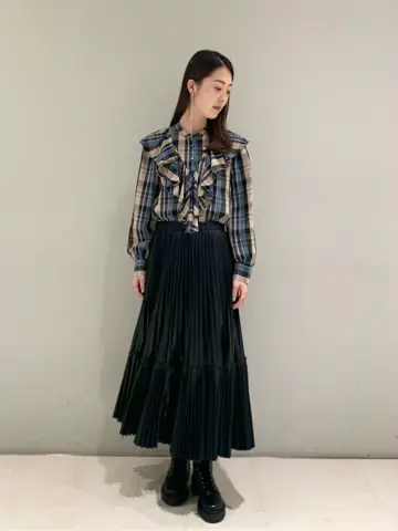 ORIGINATED IN GRACE CONTINENTAL saki コーディネート画像