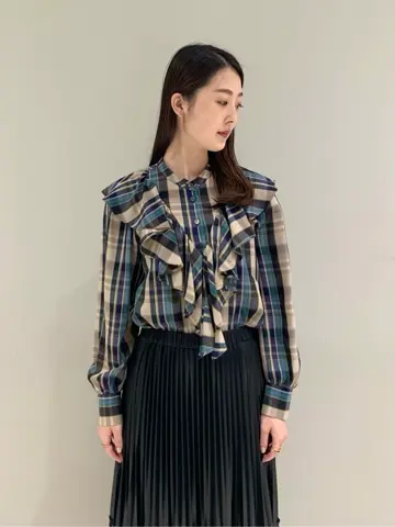 ORIGINATED IN GRACE CONTINENTAL saki コーディネート画像