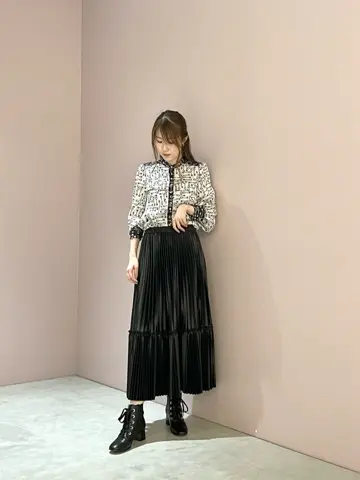 ORIGINATED IN GRACE CONTINENTAL Sengoku コーディネート画像