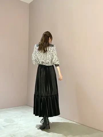 ORIGINATED IN GRACE CONTINENTAL Sengoku コーディネート画像