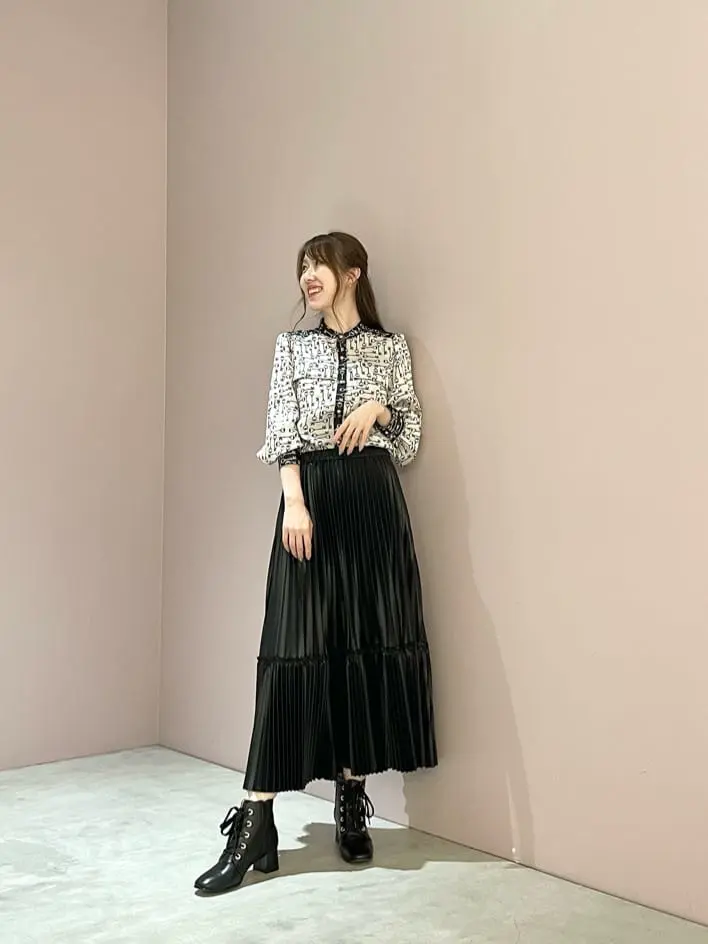 ORIGINATED IN GRACE CONTINENTAL Sengoku コーディネート画像