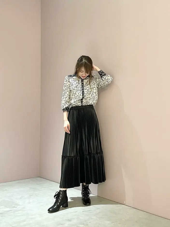 ORIGINATED IN GRACE CONTINENTAL Sengoku コーディネート画像