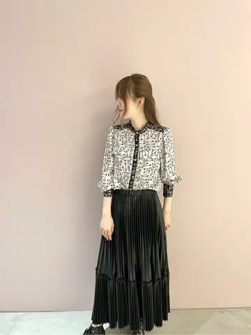 ORIGINATED IN GRACE CONTINENTAL Sengoku コーディネート画像