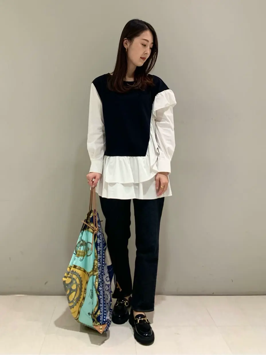 ORIGINATED IN GRACE CONTINENTAL saki コーディネート画像