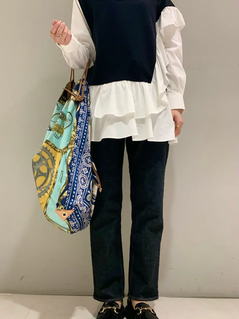 ORIGINATED IN GRACE CONTINENTAL saki コーディネート画像