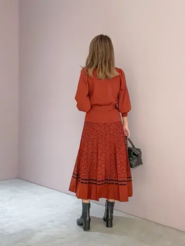 ORIGINATED IN GRACE CONTINENTAL yukimi yonee コーディネート画像