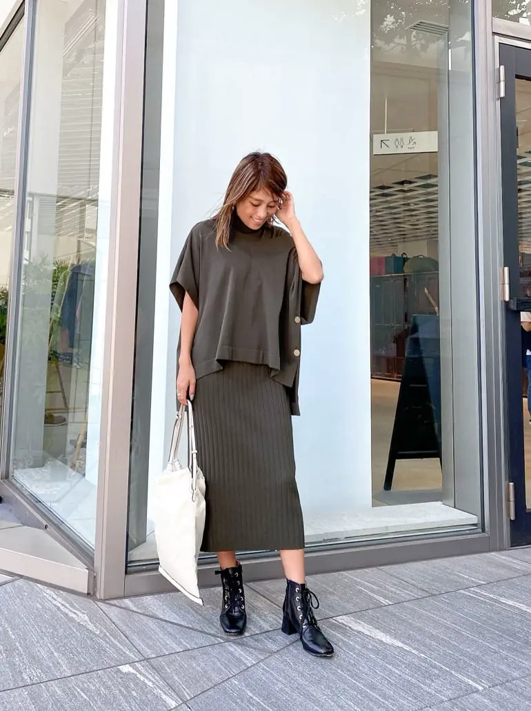 ORIGINATED IN GRACE CONTINENTAL yukimi yonee コーディネート画像