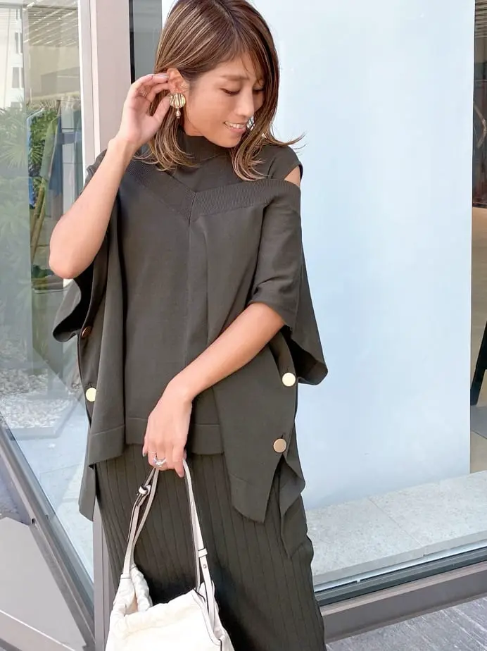 ORIGINATED IN GRACE CONTINENTAL yukimi yonee コーディネート画像