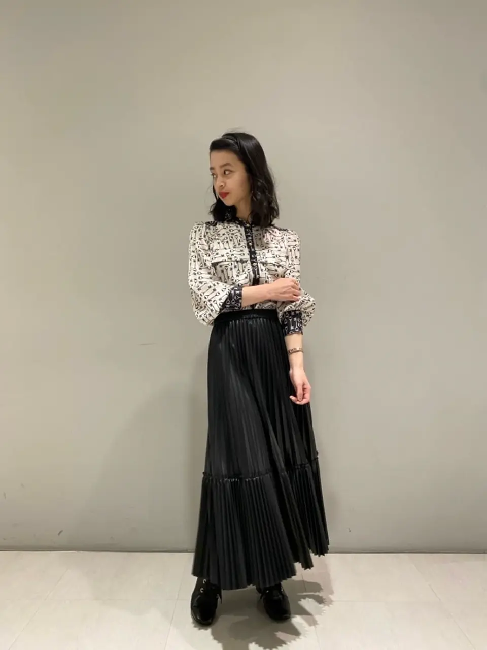 ORIGINATED IN GRACE CONTINENTAL yuri コーディネート画像