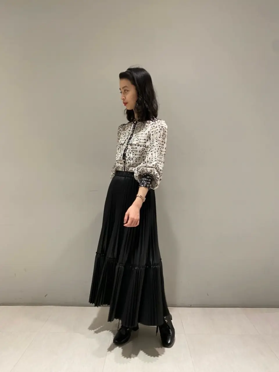 ORIGINATED IN GRACE CONTINENTAL yuri コーディネート画像