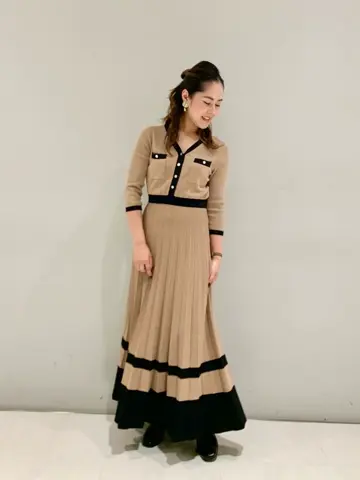 ORIGINATED IN GRACE CONTINENTAL 小笠原　春菜 コーディネート画像