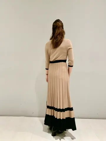 ORIGINATED IN GRACE CONTINENTAL 小笠原　春菜 コーディネート画像