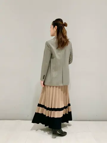 ORIGINATED IN GRACE CONTINENTAL 小笠原　春菜 コーディネート画像