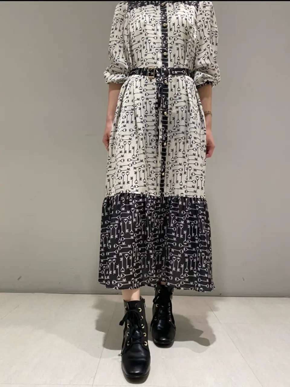 ORIGINATED IN GRACE CONTINENTAL yuri コーディネート画像