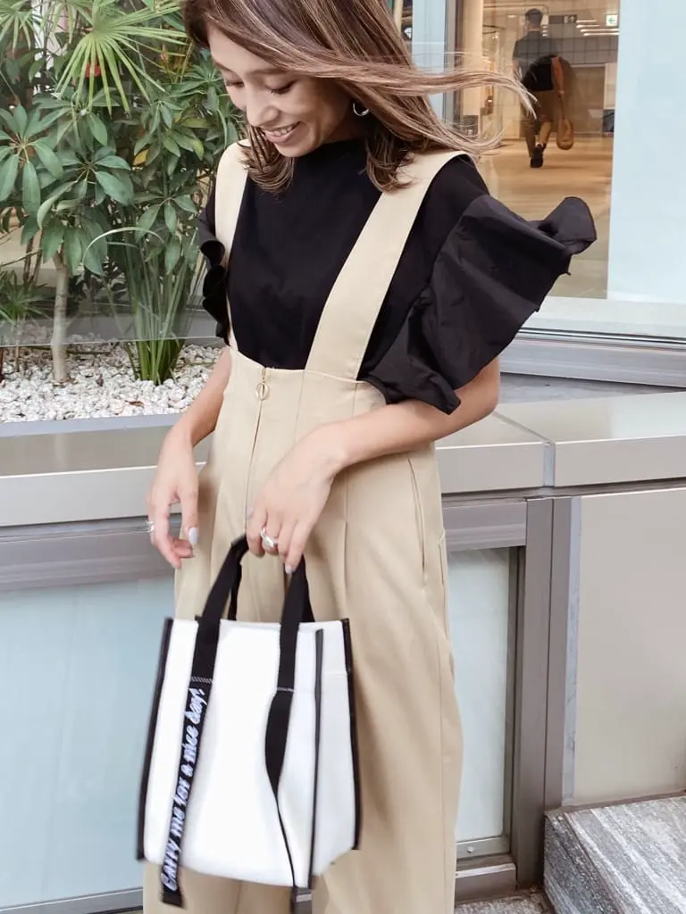 ORIGINATED IN GRACE CONTINENTAL yukimi yonee コーディネート画像