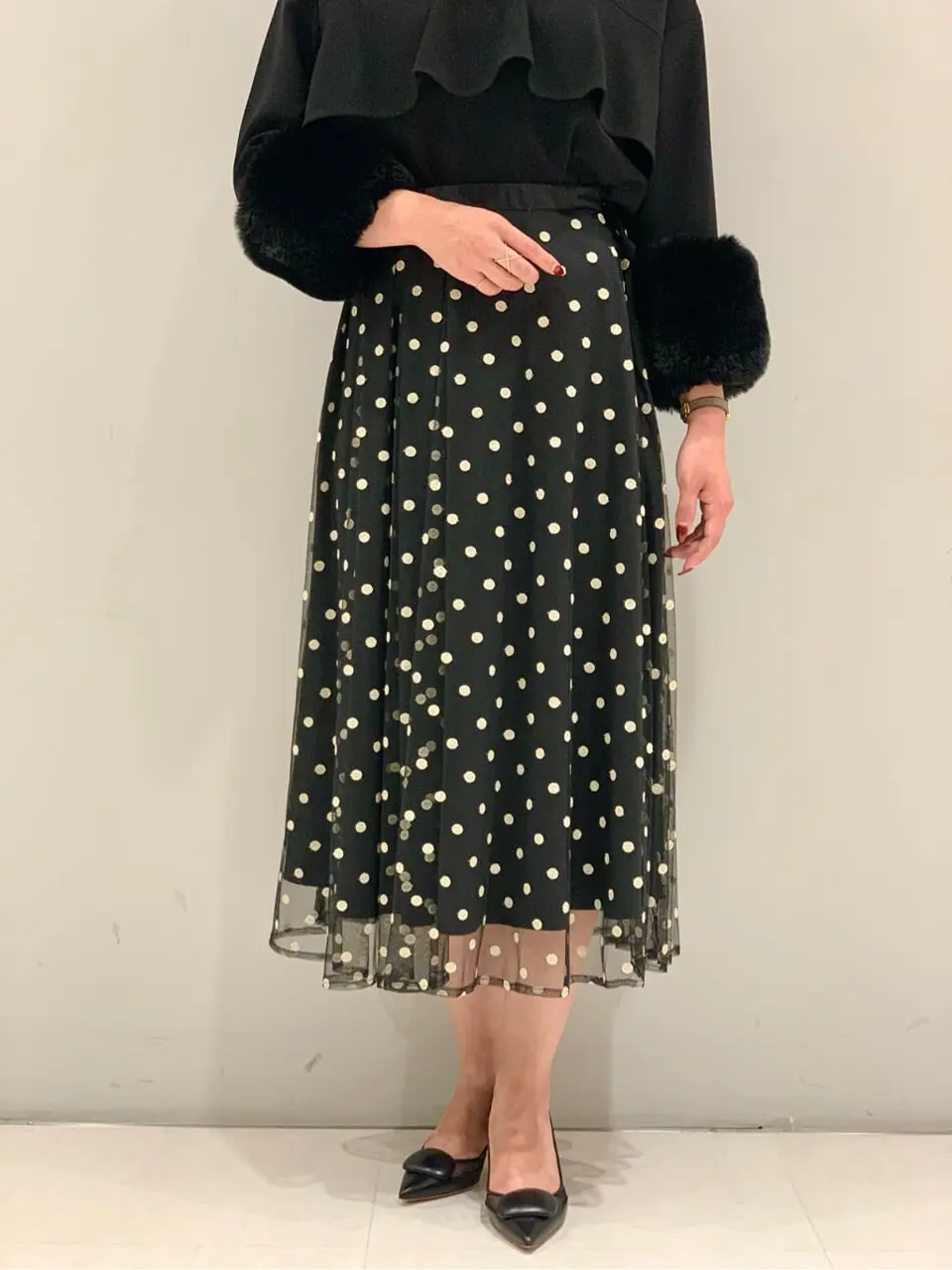 ORIGINATED IN GRACE CONTINENTAL 小笠原　春菜 コーディネート画像