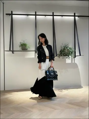 ORIGINATED IN GRACE CONTINENTAL yuri コーディネート画像