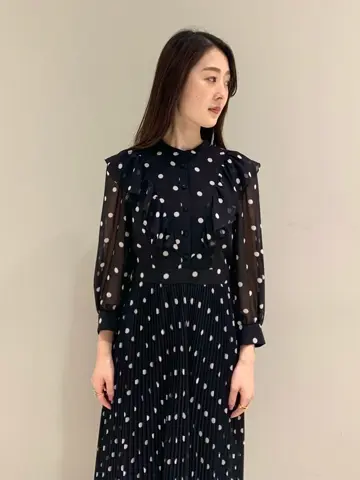 ORIGINATED IN GRACE CONTINENTAL saki コーディネート画像