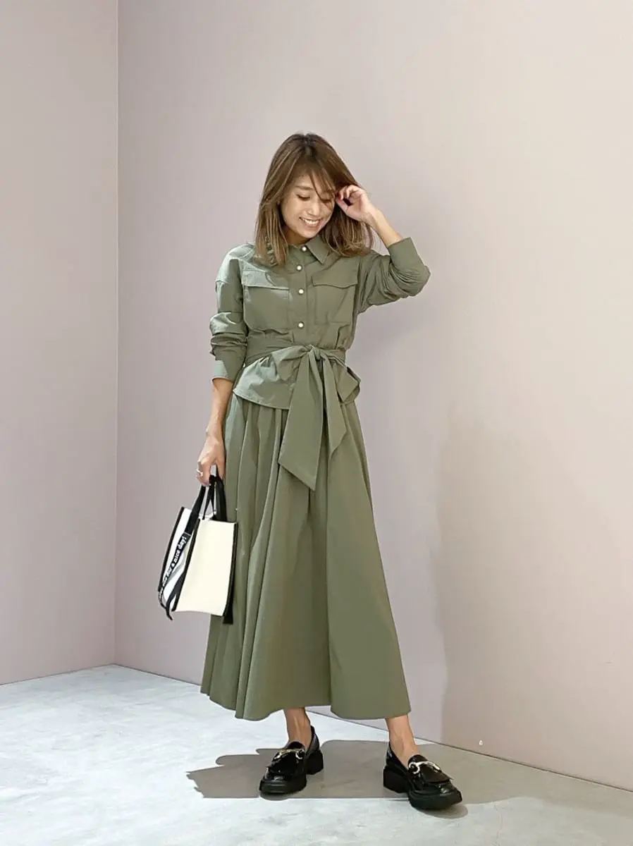 ORIGINATED IN GRACE CONTINENTAL yukimi yonee コーディネート画像