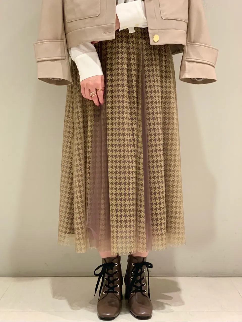 ORIGINATED IN GRACE CONTINENTAL saki コーディネート画像