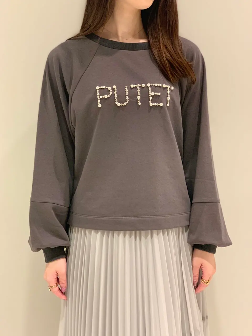 ORIGINATED IN GRACE CONTINENTAL saki コーディネート画像