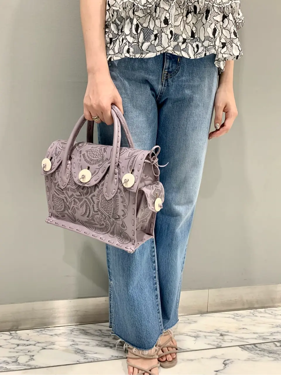 ORIGINATED IN GRACE CONTINENTAL eri コーディネート画像