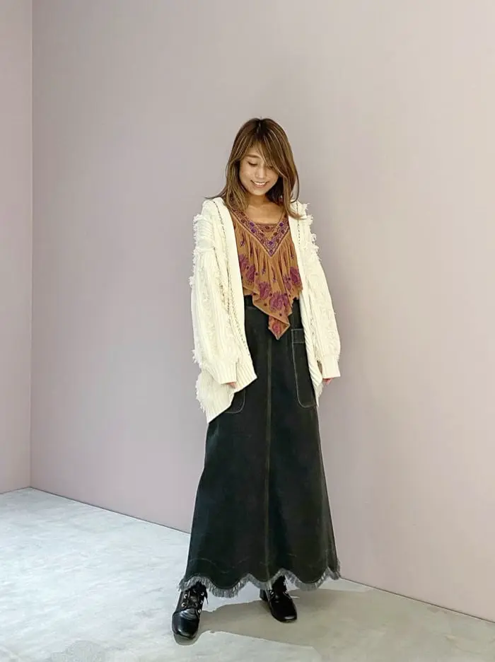 ORIGINATED IN GRACE CONTINENTAL yukimi yonee コーディネート画像