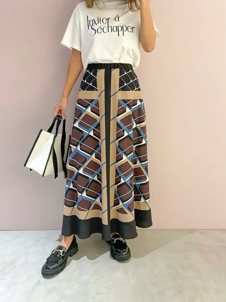 ORIGINATED IN GRACE CONTINENTAL yukimi yonee コーディネート画像