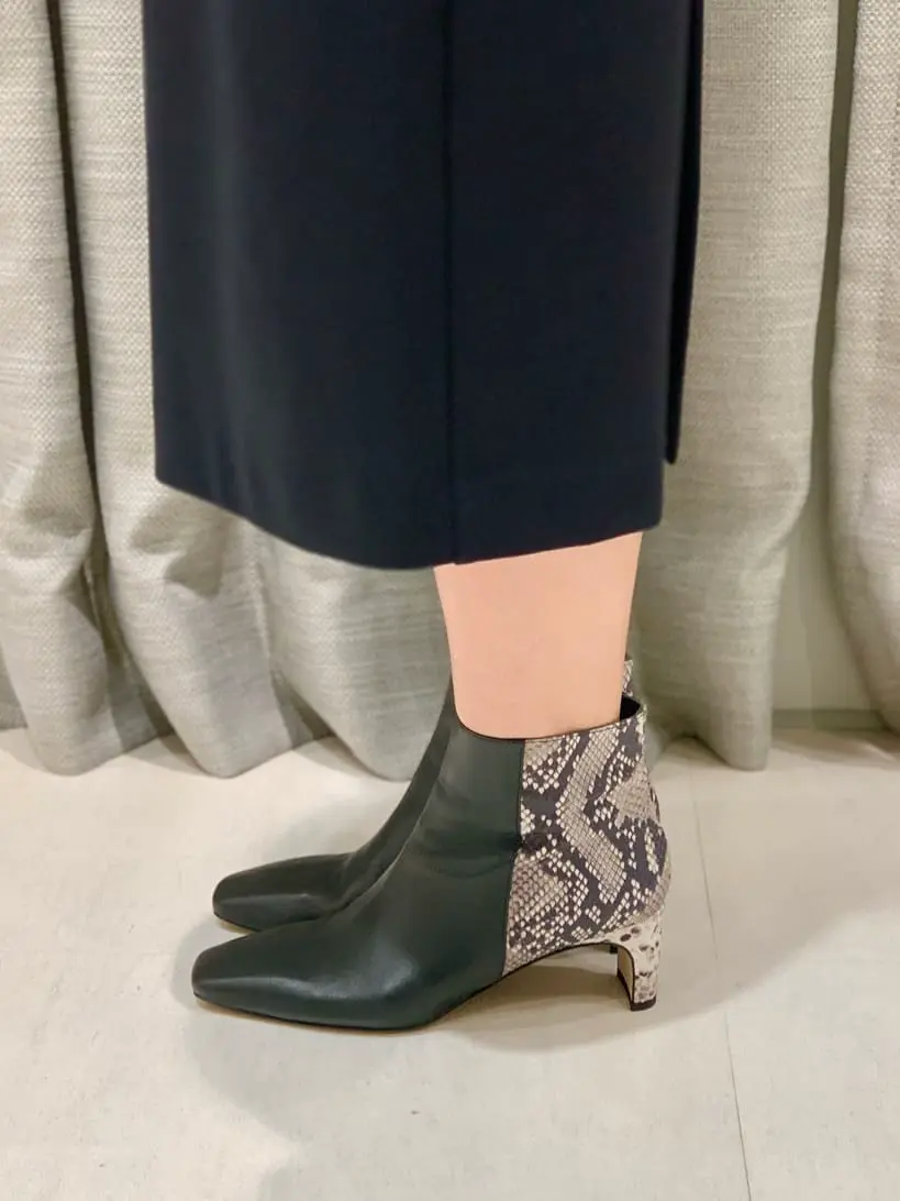 ORIGINATED IN GRACE CONTINENTAL 小笠原　春菜 コーディネート画像