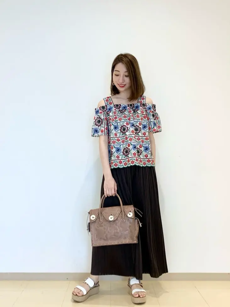 ORIGINATED IN GRACE CONTINENTAL eri コーディネート画像