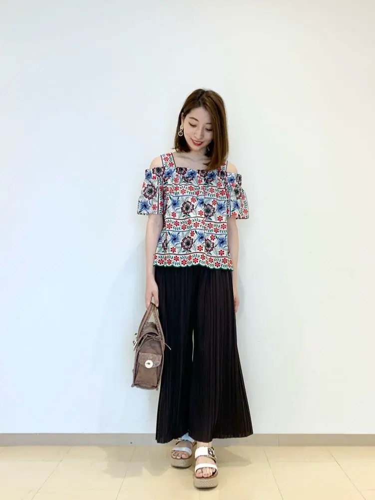 ORIGINATED IN GRACE CONTINENTAL eri コーディネート画像