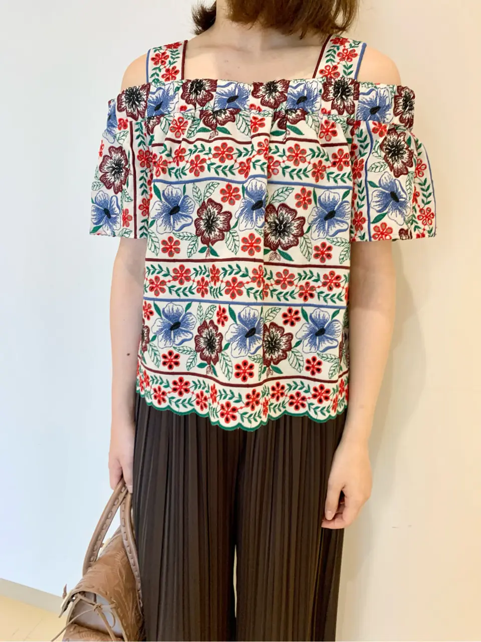 ORIGINATED IN GRACE CONTINENTAL eri コーディネート画像