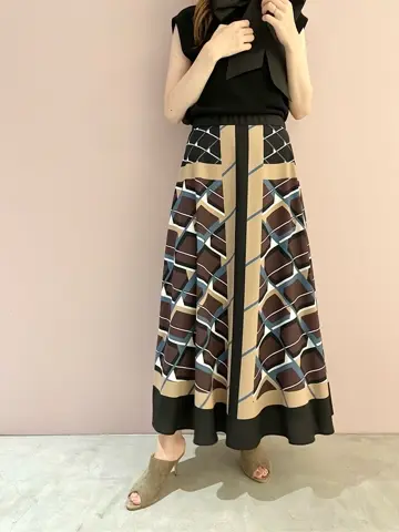 ORIGINATED IN GRACE CONTINENTAL Sengoku コーディネート画像