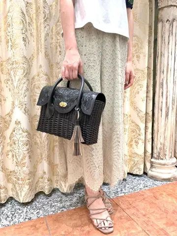 ORIGINATED IN GRACE CONTINENTAL eri コーディネート画像