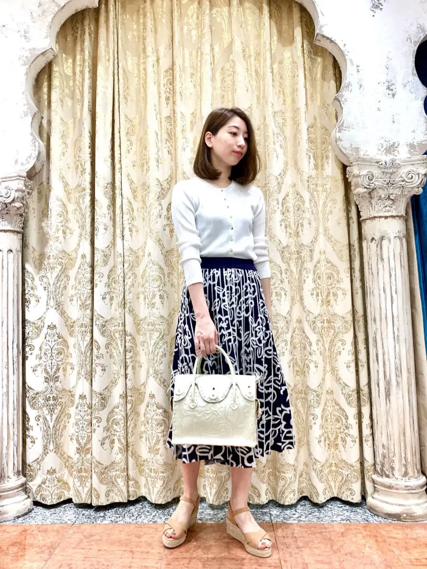 ORIGINATED IN GRACE CONTINENTAL eri コーディネート画像