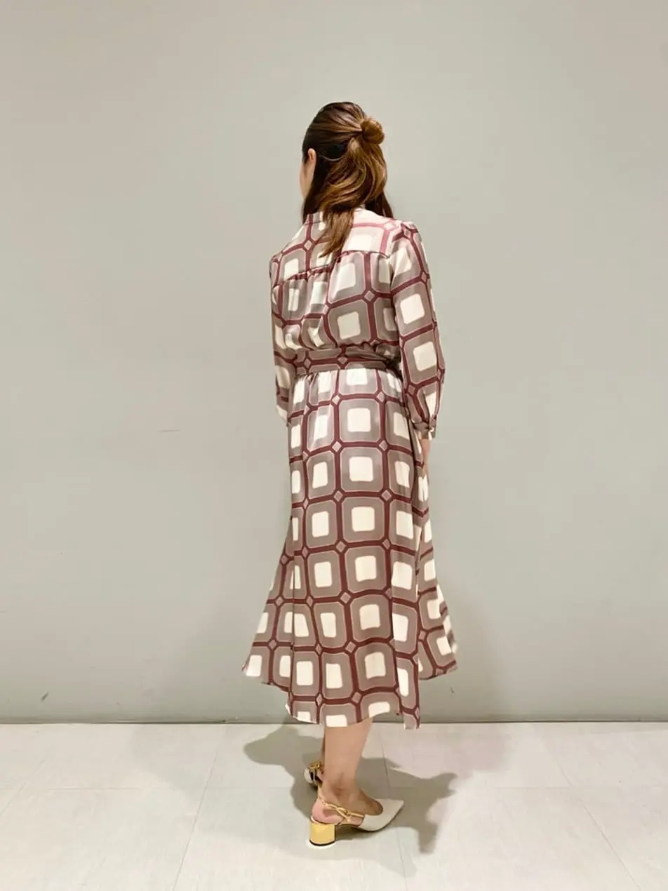 ORIGINATED IN GRACE CONTINENTAL 小笠原　春菜 コーディネート画像