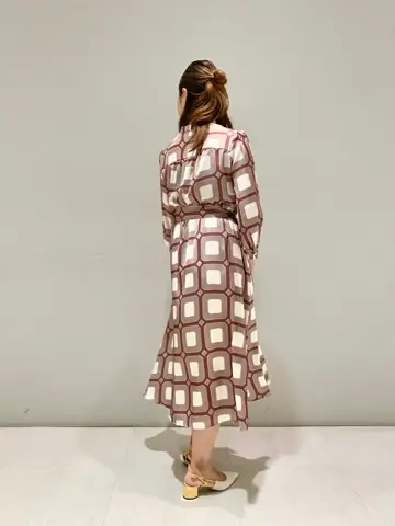 ORIGINATED IN GRACE CONTINENTAL 小笠原　春菜 コーディネート画像