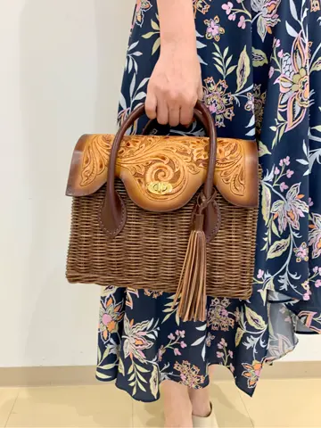 ORIGINATED IN GRACE CONTINENTAL eri コーディネート画像