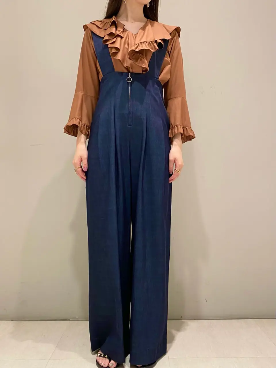 ORIGINATED IN GRACE CONTINENTAL saki コーディネート画像