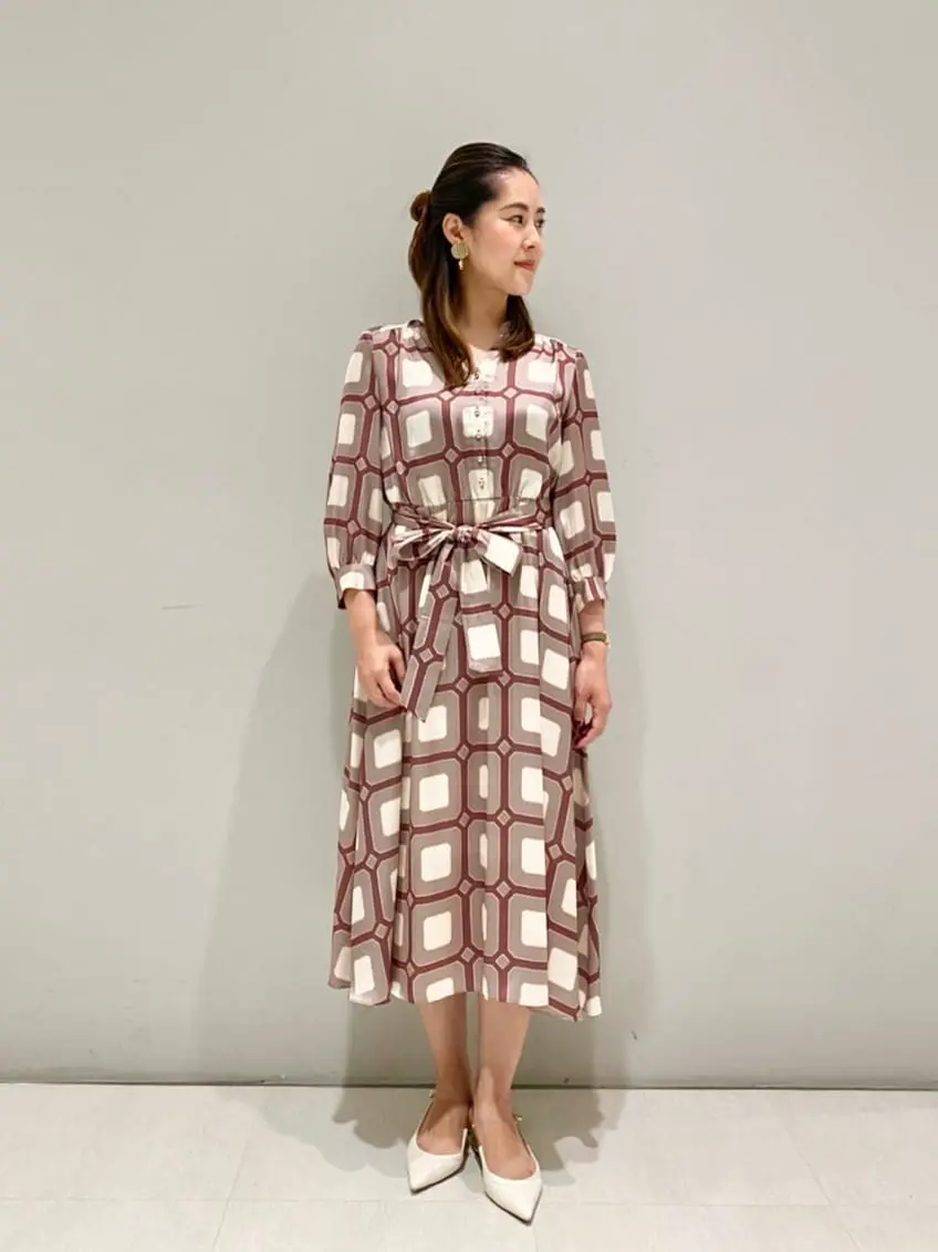 ORIGINATED IN GRACE CONTINENTAL 小笠原　春菜 コーディネート画像