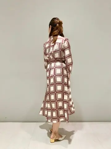 ORIGINATED IN GRACE CONTINENTAL 小笠原　春菜 コーディネート画像