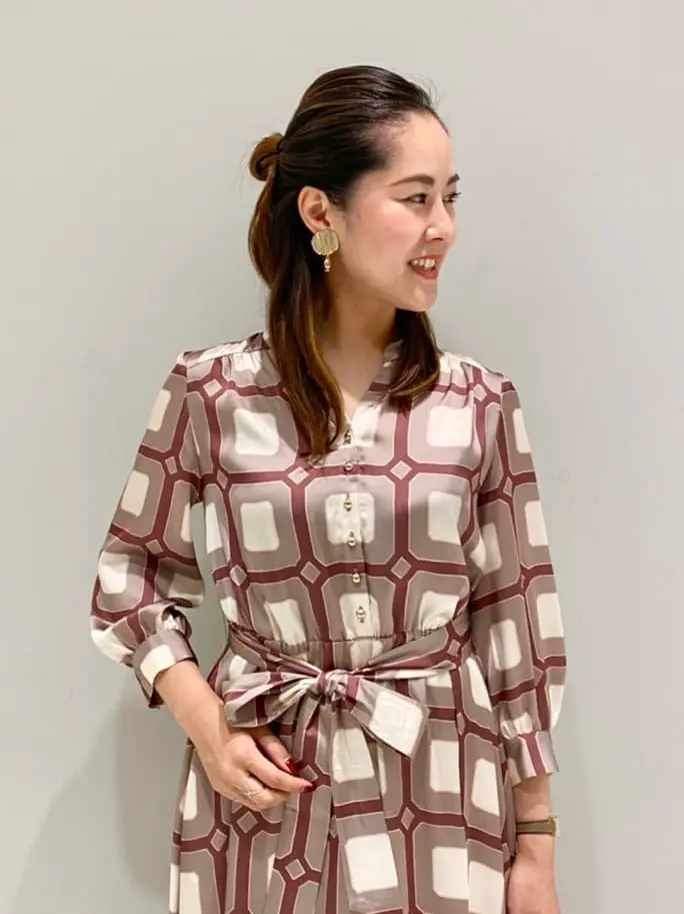 ORIGINATED IN GRACE CONTINENTAL 小笠原　春菜 コーディネート画像