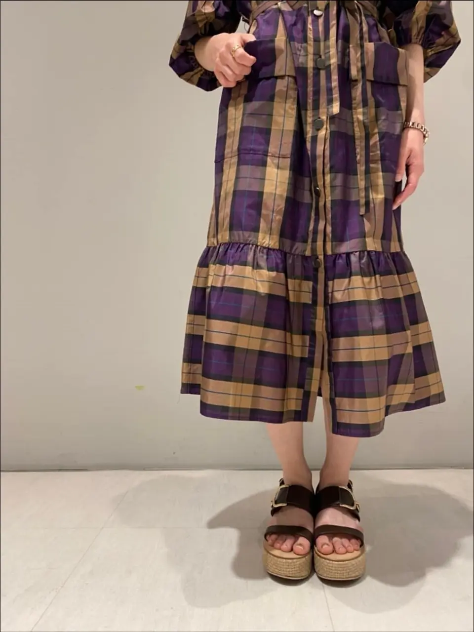 ORIGINATED IN GRACE CONTINENTAL yuri コーディネート画像