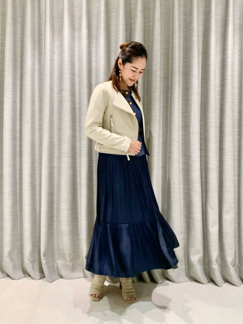 ORIGINATED IN GRACE CONTINENTAL 小笠原　春菜 コーディネート画像