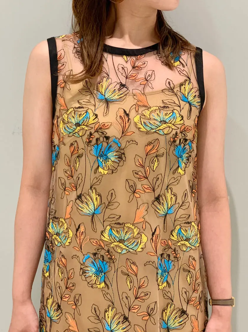 ORIGINATED IN GRACE CONTINENTAL 小笠原　春菜 コーディネート画像