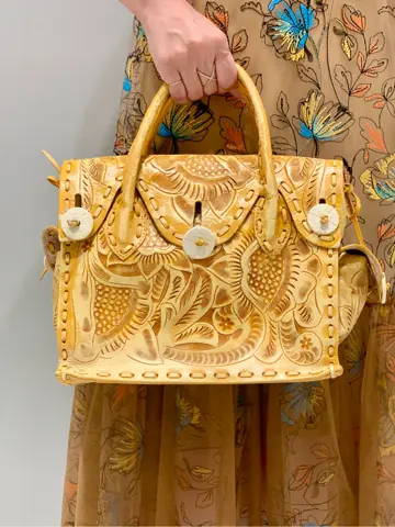 ORIGINATED IN GRACE CONTINENTAL 小笠原　春菜 コーディネート画像