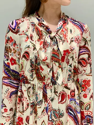 ORIGINATED IN GRACE CONTINENTAL 小笠原　春菜 コーディネート画像